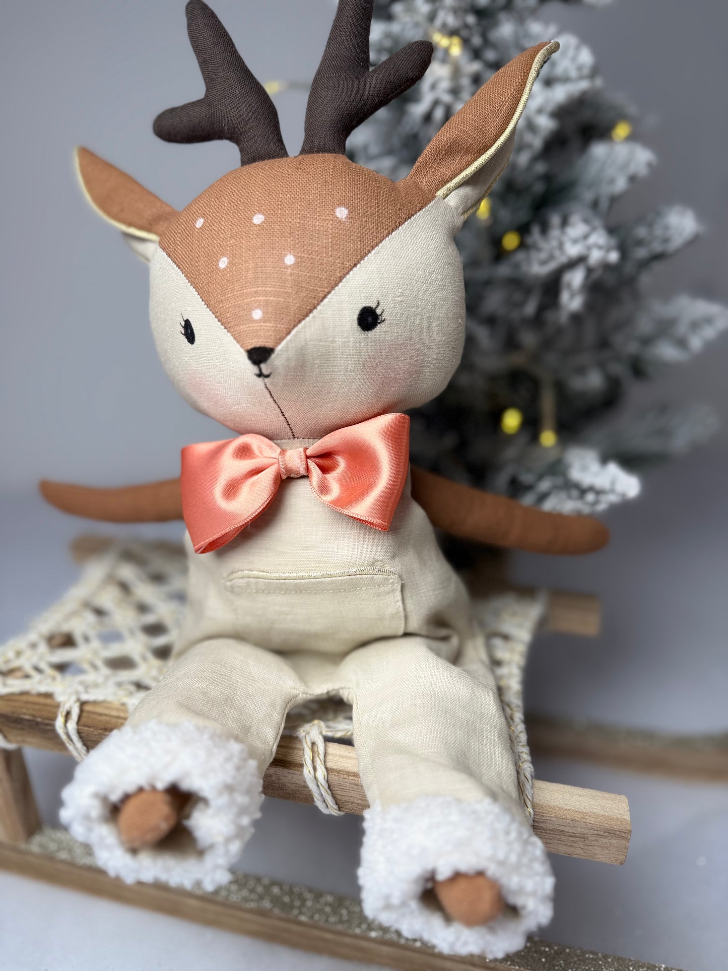 Renne Ruben-Salopette en lin et noeud papillon satin