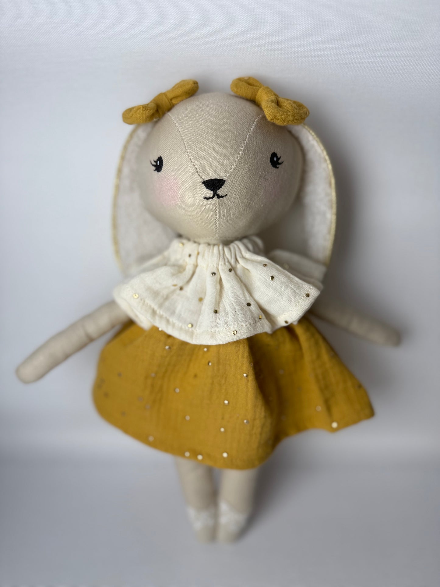 Lapine Lilou-robe moutarde en double gaze à pois dorés